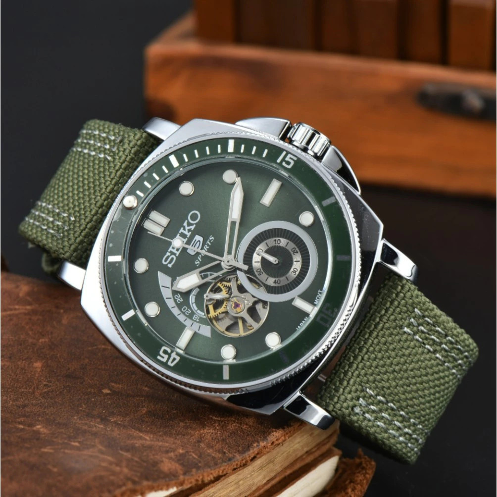 Seiko Black Bezel Mens Watch, Sports Style Automatic Mechanical Fashion Mens Watch