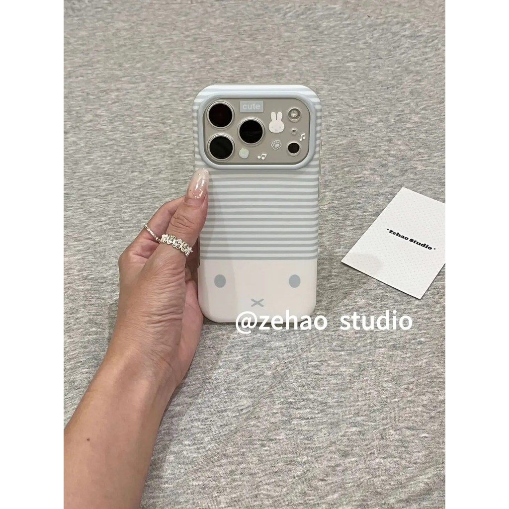 เคสโทรศัพท์สีฟ้าสีขาว Matte Stripe การ์ตูนกระต่ายถุงลมนิรภัยสองชั้นสไตล์น่ารักสําหรับ iPhone 17 Pro Max 16 Pro Max 15 Pro Max 14 Pro Max