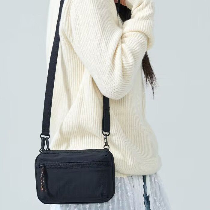 Korea Branden2026 กระเป๋าโทรศัพท์มือถือสไตล์ใหม่ safe Plus Passport Wallet Crossbody Document Card Holder