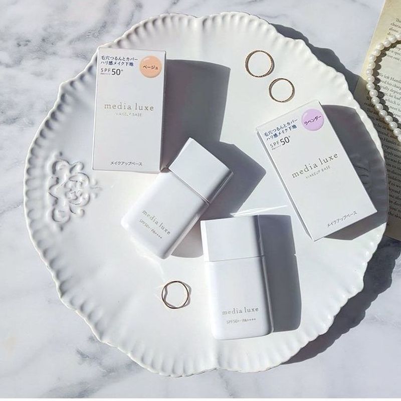 พื้นที่ประกันภาษี Japan Kanabao Media Luxe Media Luxe Retouching Sunscreen Base Foundation Cream Mak