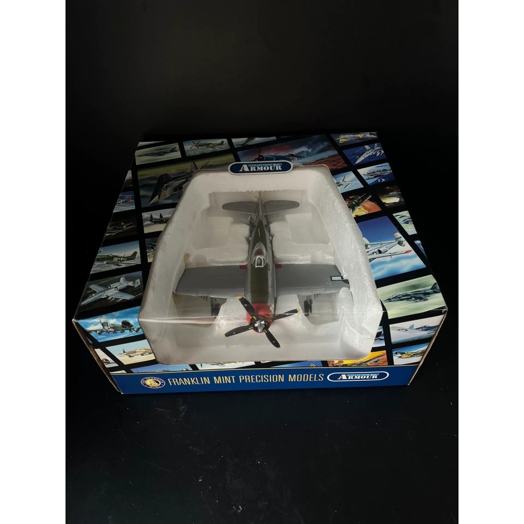 [สต๊อกพร้อม] FRANKLIN 1/48 P-48 THUNDERBOLT Fighter Alloy รุ่น FRANKLIN MINT P-51 THUNDERBOLT Appear