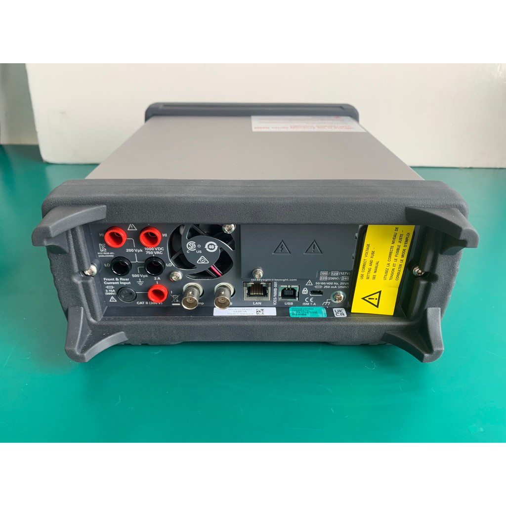 มือสองใหม่เอี่ยมคือ De keyight34461A หกบิต Half Desktop Multimeter