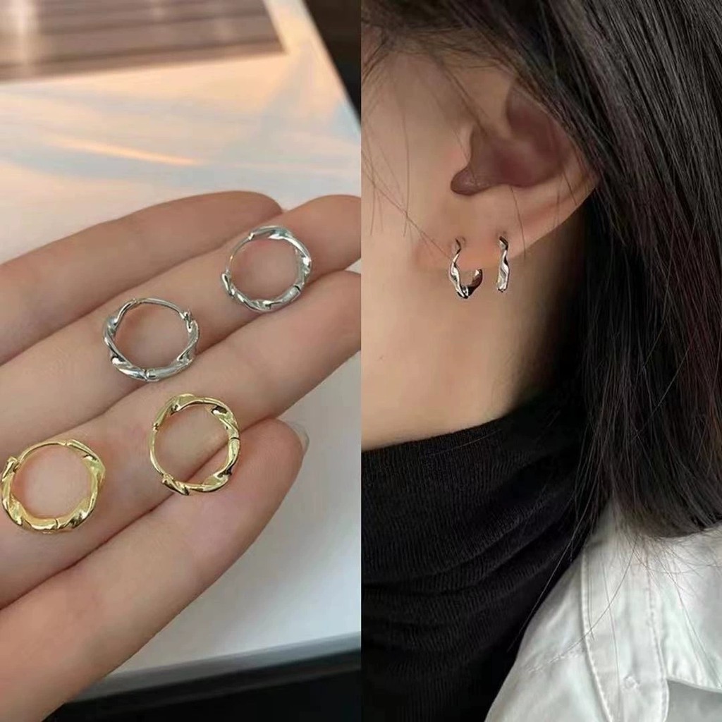 ต่างหูวงกลมสไตล์เกาหลีสีเงินวิจิตร เหมาะสำหรับนักเรียน และของขวัญวันเกิด