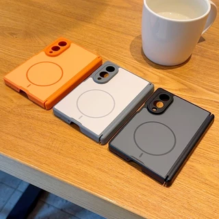 Simple Magnetic Skin Feel เคสโทรศัพท์กันกระแทกสําหรับ Samsung Z Fold 8 Wide Full Lens Coverage สําหรับ Magsafe Slim Fit ทนทาน Cover
