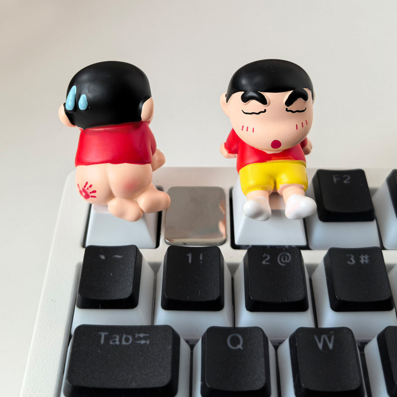 Crayon Shin-Chan Nohara Home ที่ไม่ซ้ํากันสามมิติ Keycap แป้นพิมพ์เครื่องกลตกแต่งอาหารเสริมเดี่ยว ESC Keycap ที่กําหนดเองพร้อมสต็อก Fast Shipping