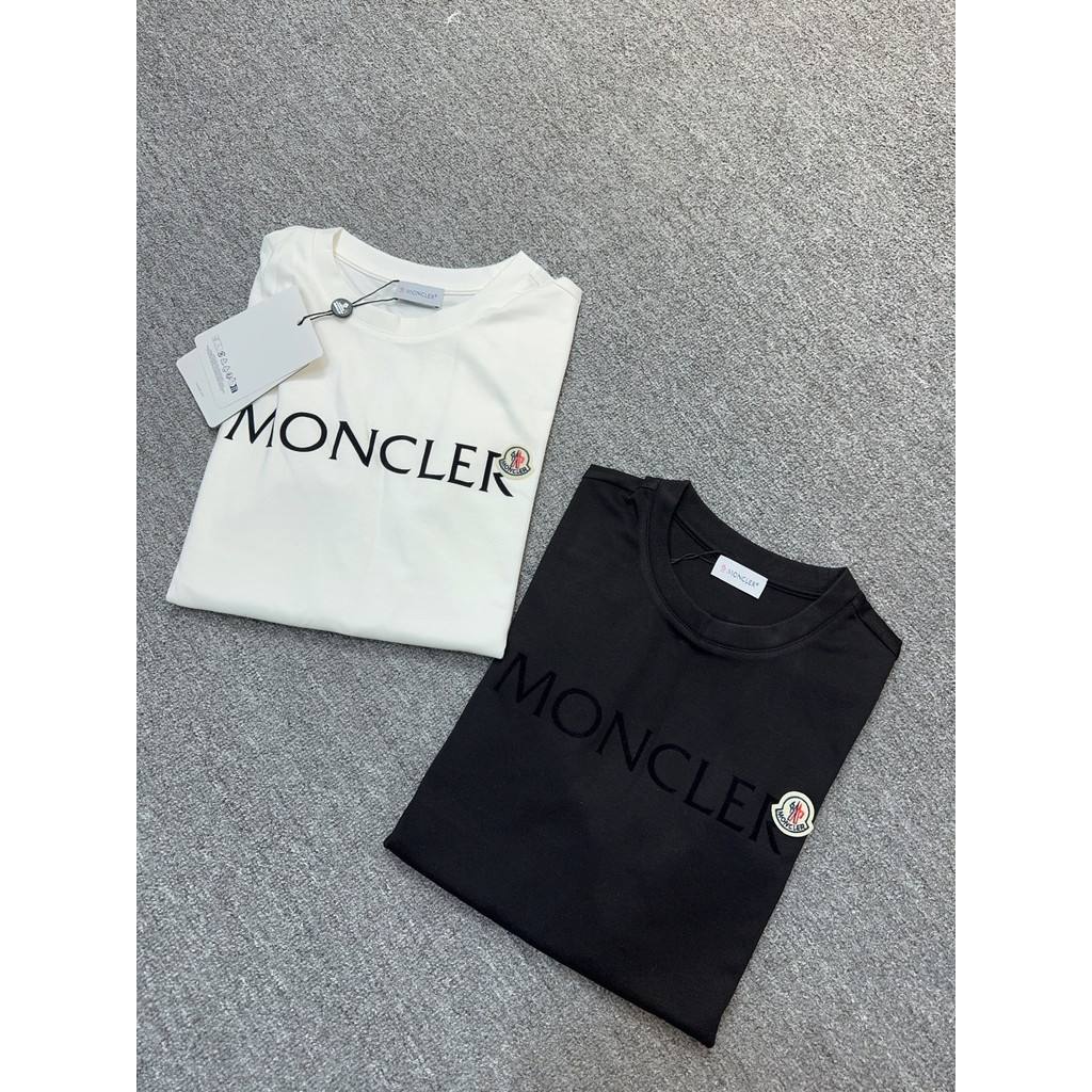 Moncler/Moncler 2026 คลาสสิกรอบคอแขนสั้นเสื้อยืดผู้ชายผู้หญิงพิมพ์เสื้อยืดเคาน์เตอร์ Synchronous Bre