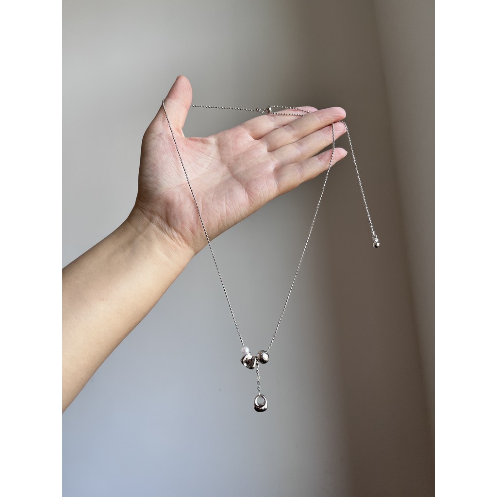 Unbeaten/ยุโรปอเมริกันย้อนยุคสร้อยคอหญิง Niche Design High-End หรูหรา Classy Clavicle Chain สร้อยคอ 
