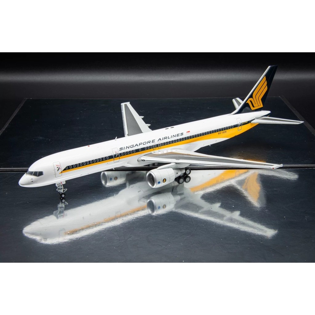 [สต๊อกพร้อม] JC 1: 200 Singapore Airlines Boeing B757-200#飞机模型 ยินดีต้อนรับสู่ Consult