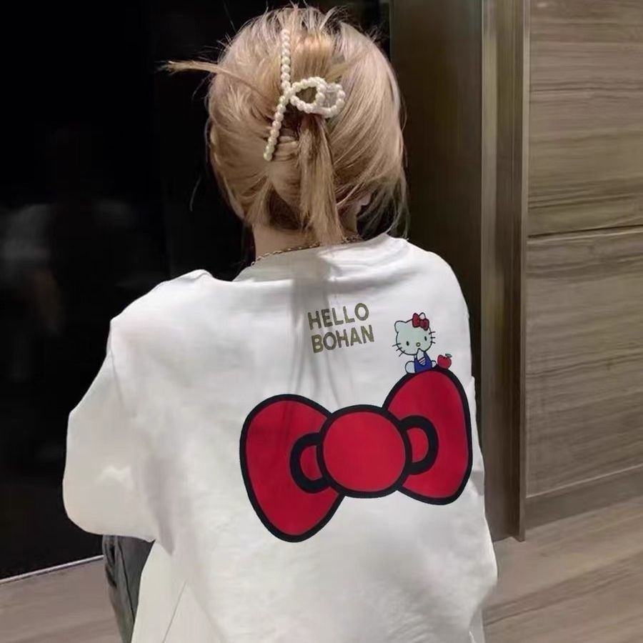 เสื้อยืดแขนสั้นพิมพ์ลายโบว์สไตล์อเมริกันหลวมๆ สำหรับฤดูร้อน 2025