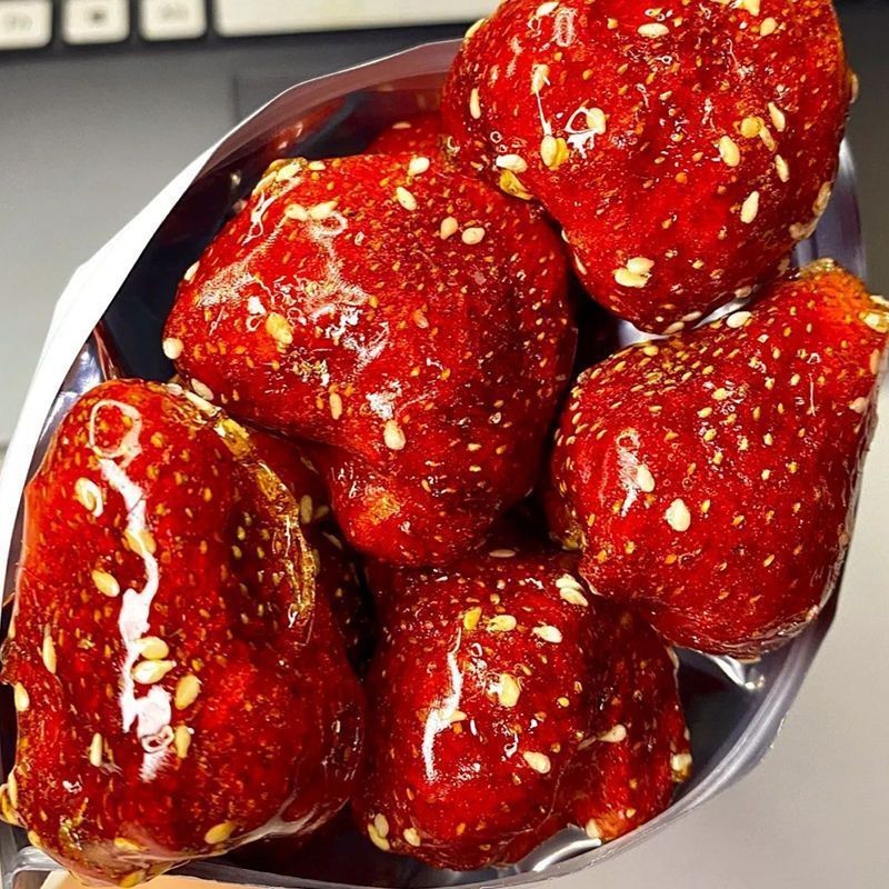 ฉันอยู่ในรัก!Rock Sugar Strawberry Crisp Freeze-Dried Strawberry Rock Sugar Gourd Sweet Sour Crispy2