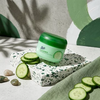 Boots Cucumber Moisturising Face Cream 100Ml บู๊ทส์ คิวคัมเบอร์ มอยเจอร์ไรซิ่ง เฟซ ครีม 100มล.