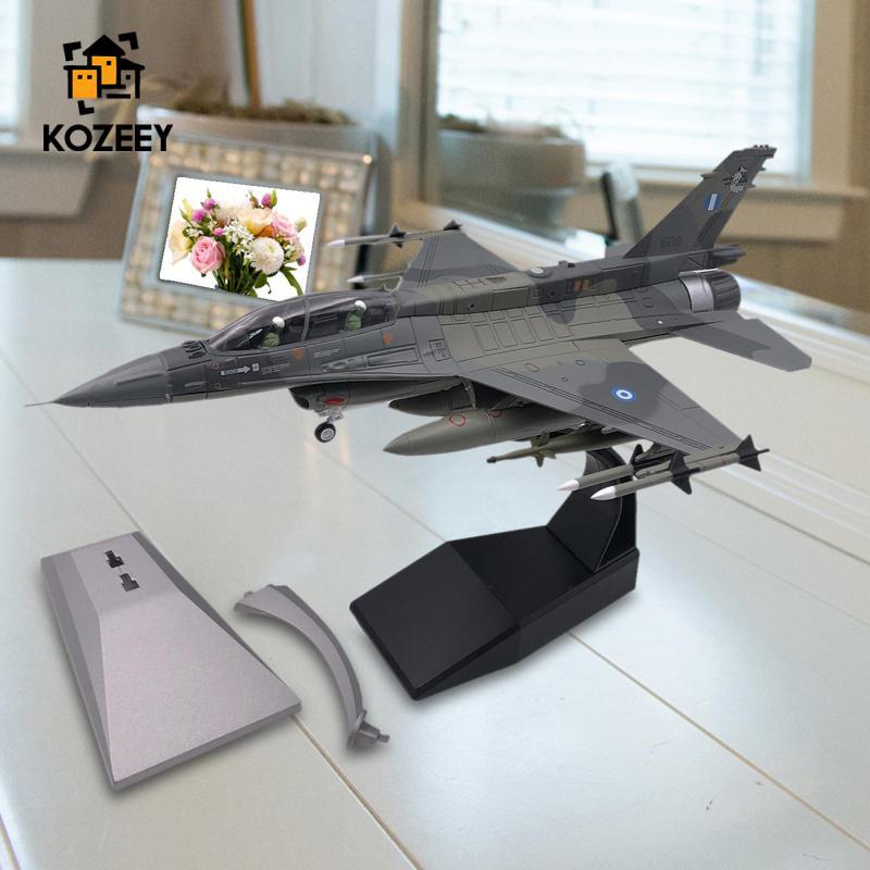 KOZEEY 1/72 Scale F16D Fighter เดสก์ท็อปตกแต่งเครื่องบินสําหรับ Bar/Cafe ชั้นวาง