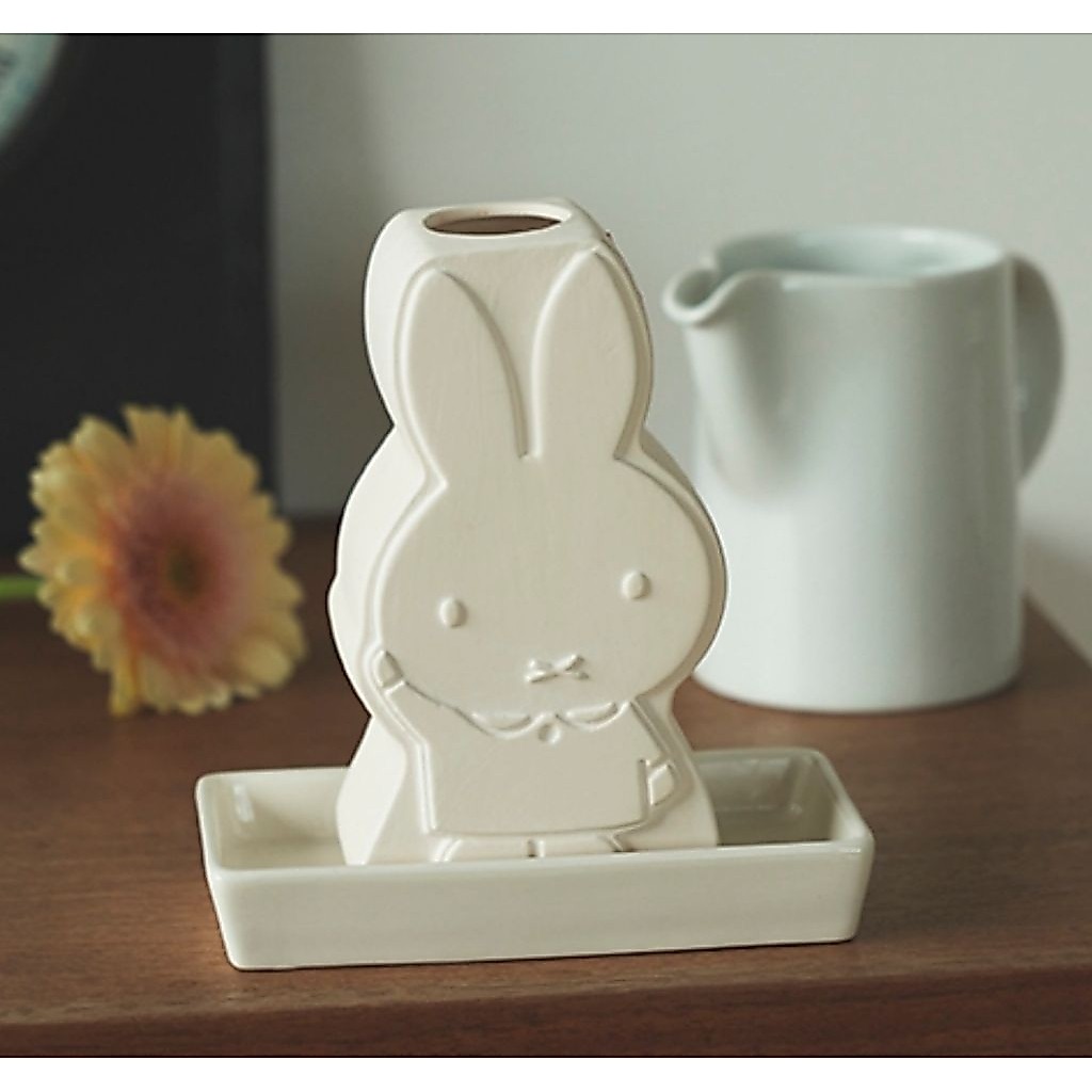 ที่เพิ่มความชื้นในอากาศมิฟฟี่ Miffy แจกันดอกไม้miffy ของแท้100% จากญี่ปุ่น