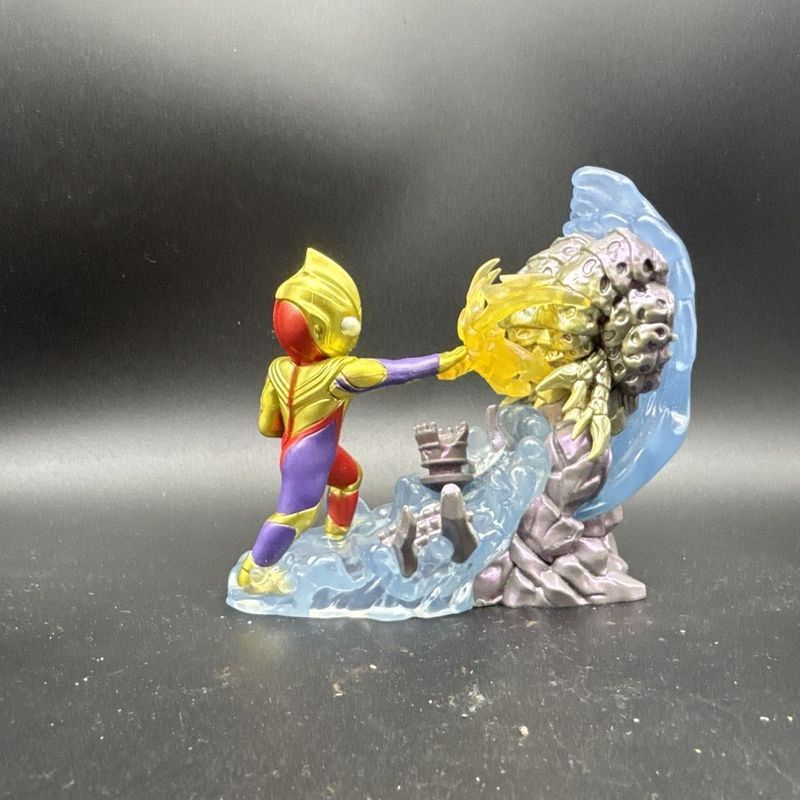 ของแท้ Ultraman Toy Hero Reward Two-Bullet Armor S Reward Figure A Reward Diga Figure uu7.23