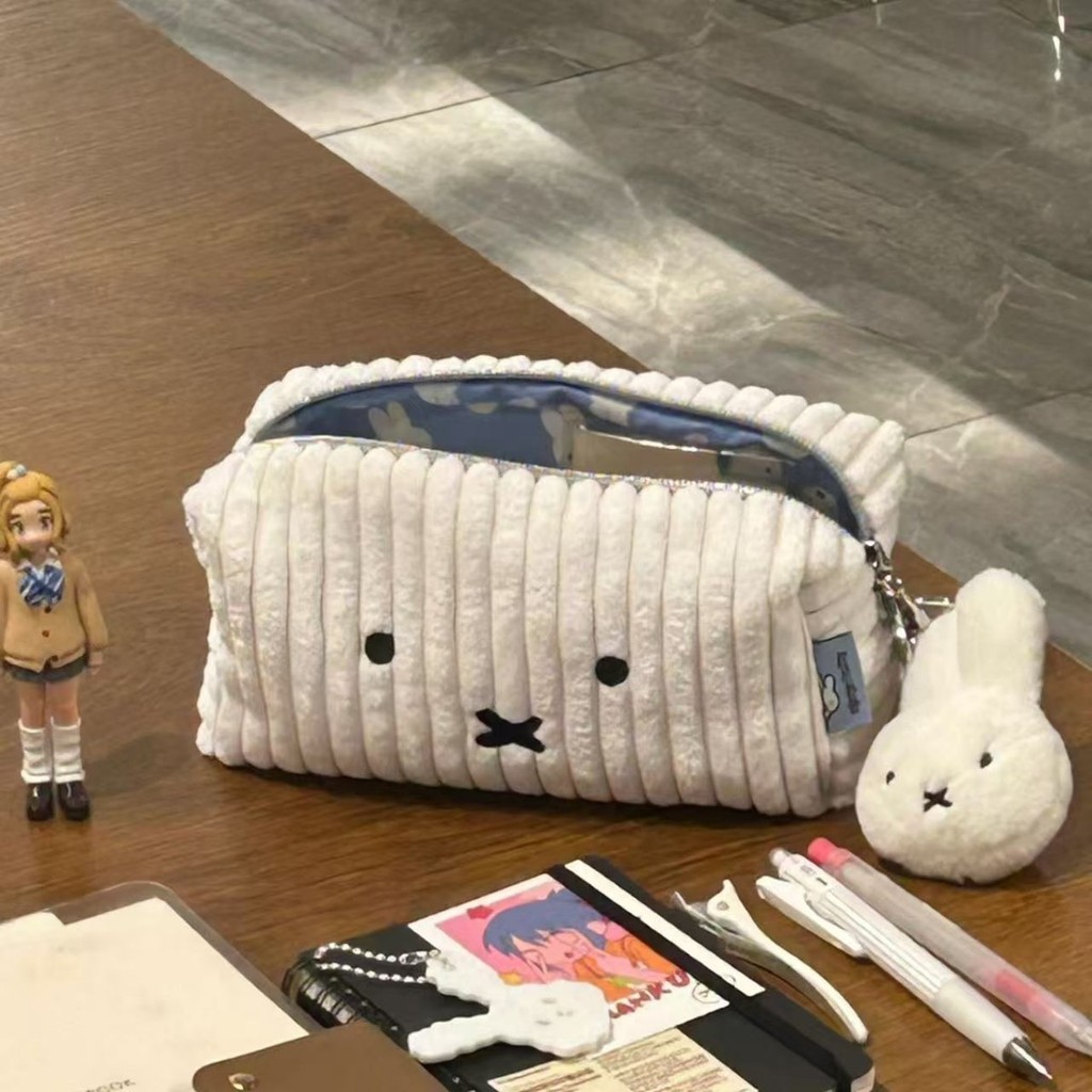 ใหม่ Miffy Rabbit Pencil Case ins Simple Corduroy กระเป๋าเครื่องสําอางกระเป๋าเก็บเครื่องเขียนความจุขนาดใหญ่กล่องดินสอนักเรียน