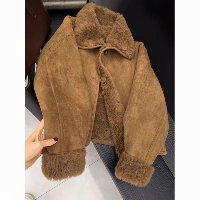 ผู้หญิงฤดูหนาวสีน้ําตาล Vintage Fur หนังแบบบูรณาการ Shearling Warm Crop Jacket Top