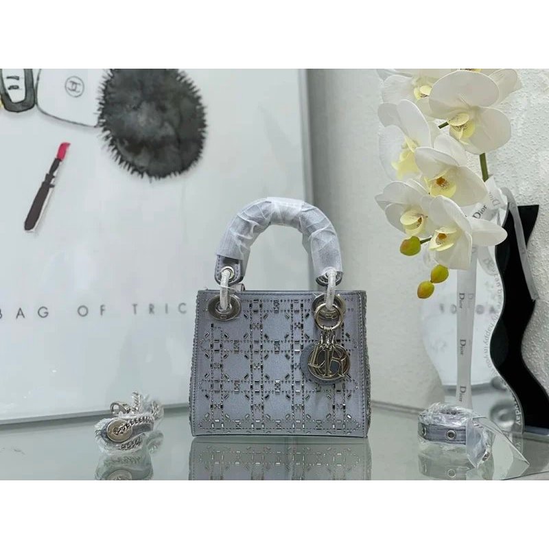 Dior Silk Rhinestone 17cm Silk Three Grid Real Silk Satin Diamond dior dior diormini Celebrity