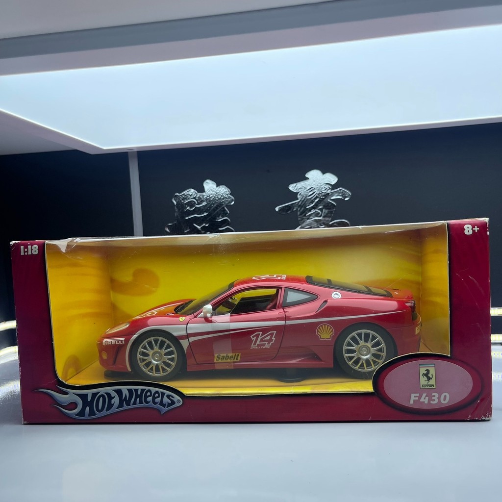 Hot Wheels Hot Wheels 1: 18 Ferrari F430 Chsyw
