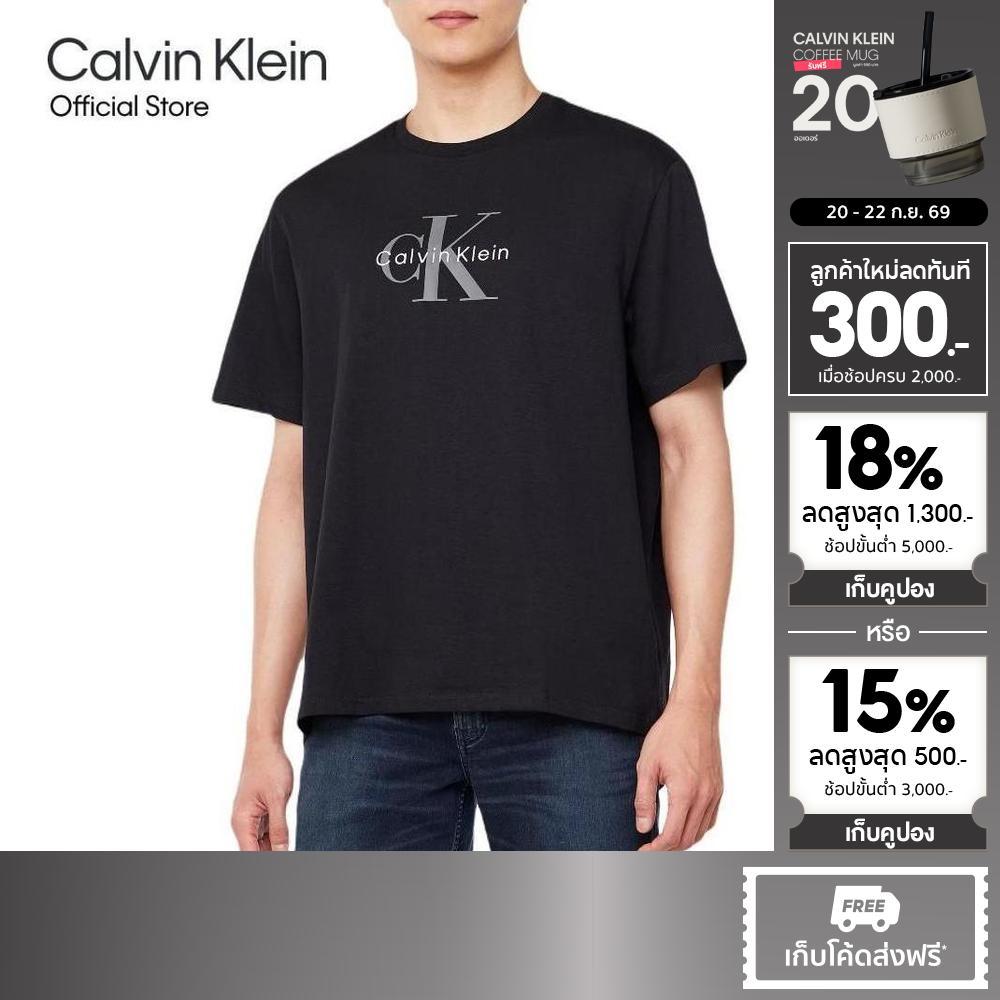 CALVIN KLEIN เสื้อยืดคอกลมแขนสั้นผู้ชาย Monogram Logo ทรง Regular รุ่น 4RB862G UB1 - สีดำ