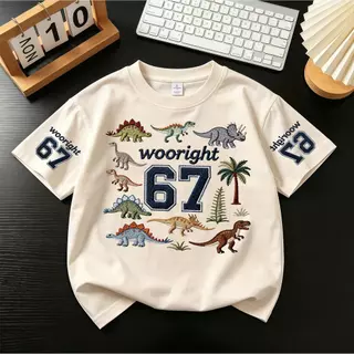 Pebbi Baby เสื้อยืดเด็กฤดูร้อนรุ่นใหม่ ลายปักไดโนเสาร์ ตัวเลข67 ผ้าฝ้ายแท้100% นุ่มสบาย เสื้อแขนสั้นเด็กผู้ชาย สไตล์เกาห
