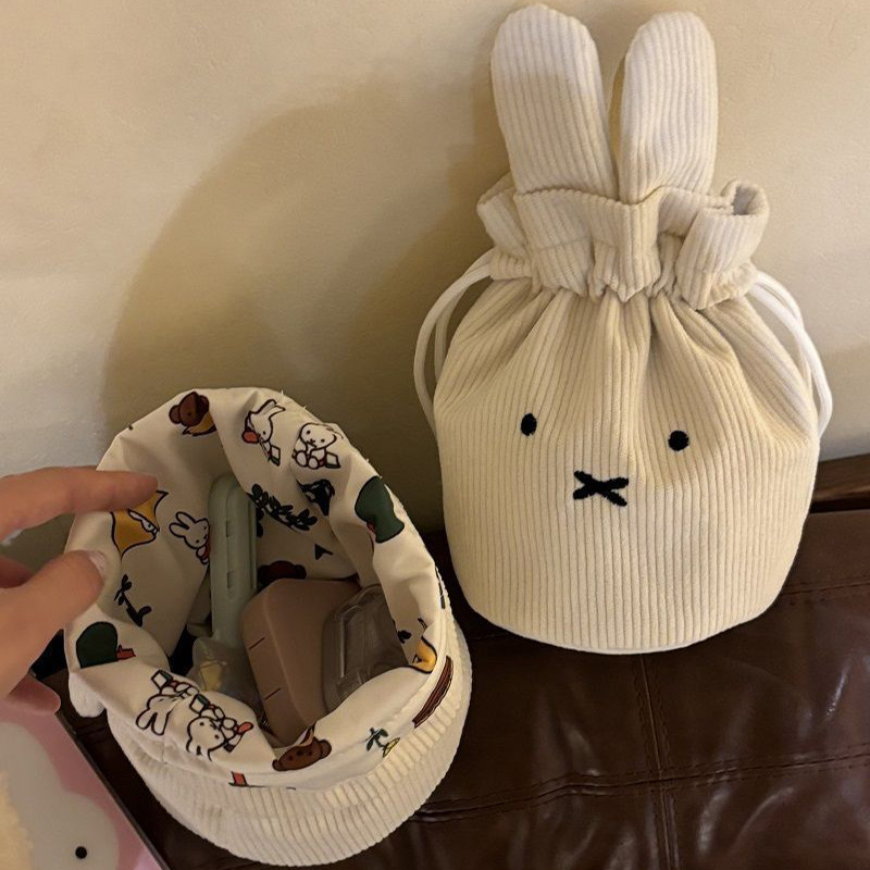 Kawaii Corduroy Bundle น่ารักแบบพกพาขนาดใหญ่ความจุกระเป๋าแต่งหน้ากระเป๋า Drawstring กระเป๋าถือน่ารักของขวัญของเล่น