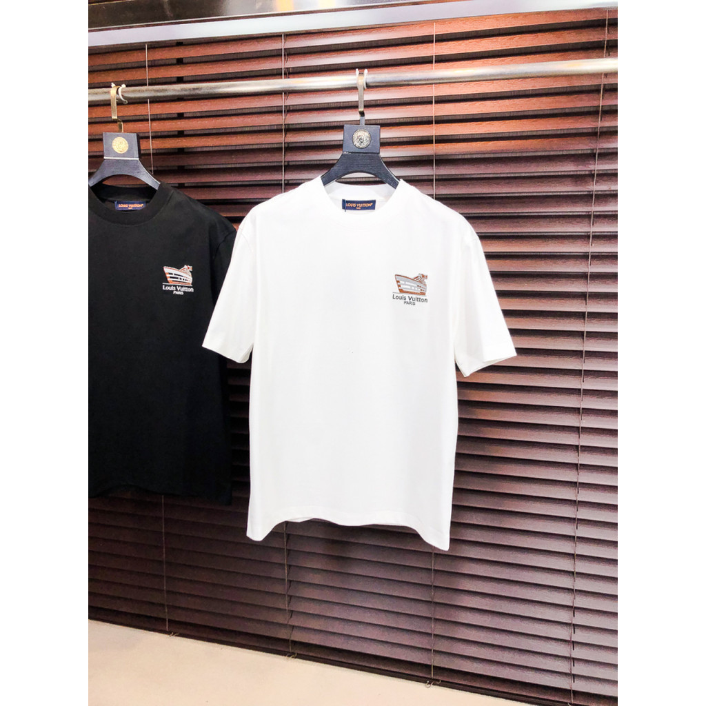 LOUIS VUITTON/LV/2026 ต้นฤดูใบไม้ผลิสไตล์ใหม่เสื้อยืดแขนสั้นผู้ชายผู้หญิงคู่สไตล์ Street สไตล์การออก