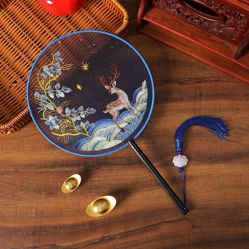 ✨✨ 2026 Su ปักกลุ่มพัดลมสไตล์จีน Travel Simple Hanfu All-Match พัดลมเต้นรํา Cheongsam พัดลม Photo Tr