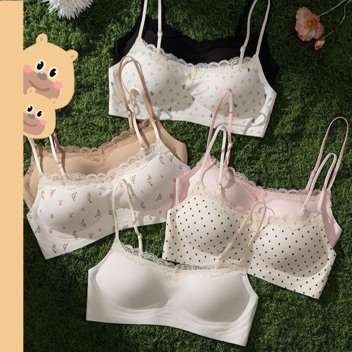 🎀bearbra🎀เสื้อชั้นในผู้หญิง ไม่มีโครง แต่งลูกไม้ ลายดอกไม้ เซ็กซี่ นุ่ม ใส่สบาย