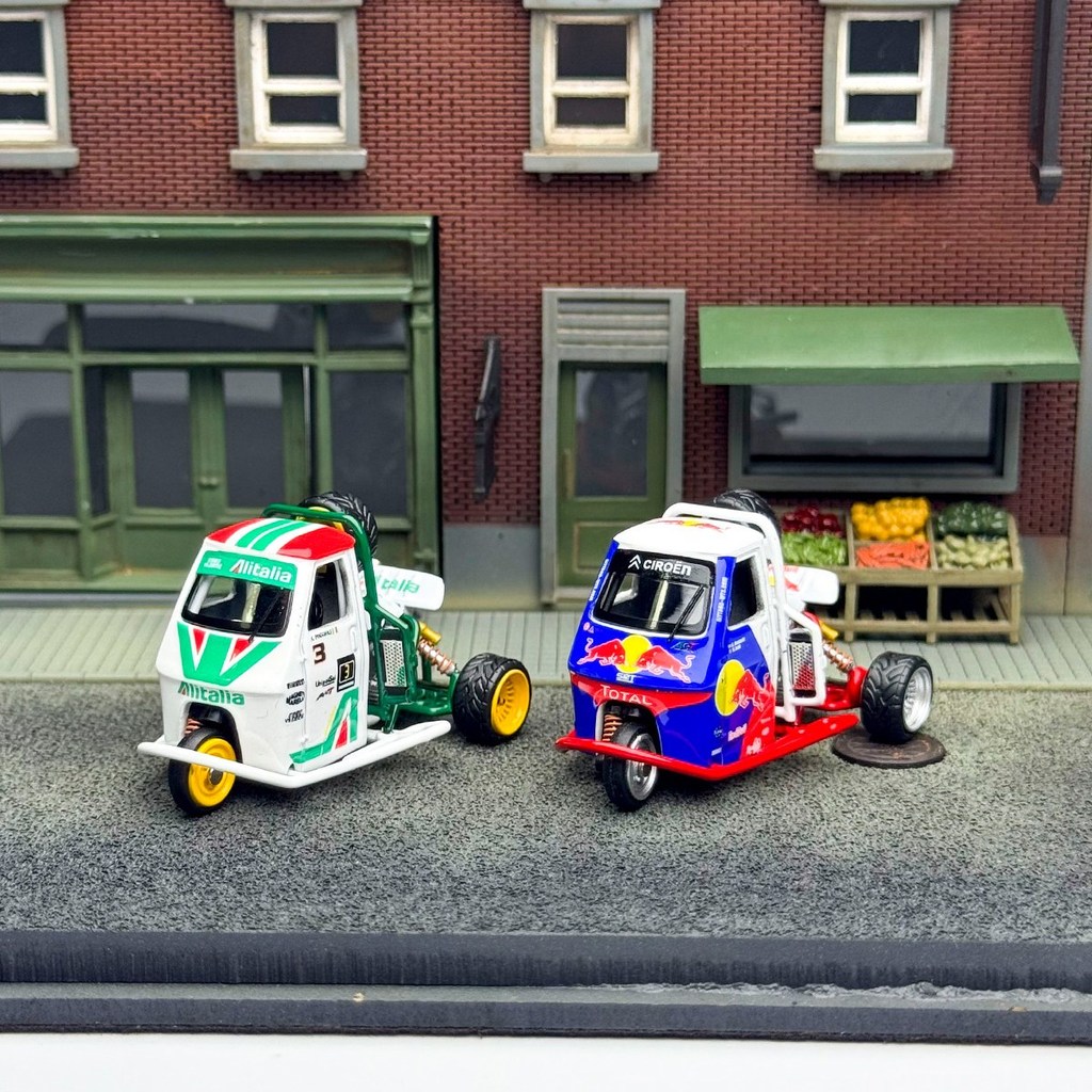 Liberty /64 Tricycle Racing Edition Static Alloy รถเหล็กโมเดลของเล่นของขวัญวันเกิด