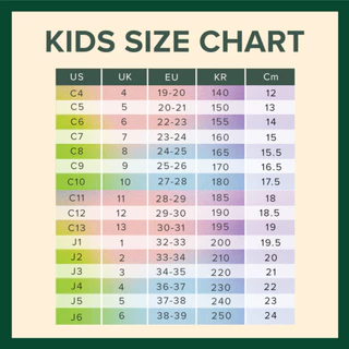 CROCS รองเท้าลำลองเด็ก CLASSIC HOLIDAY ICONS LIGHTS CLOG - GRASS GREEN