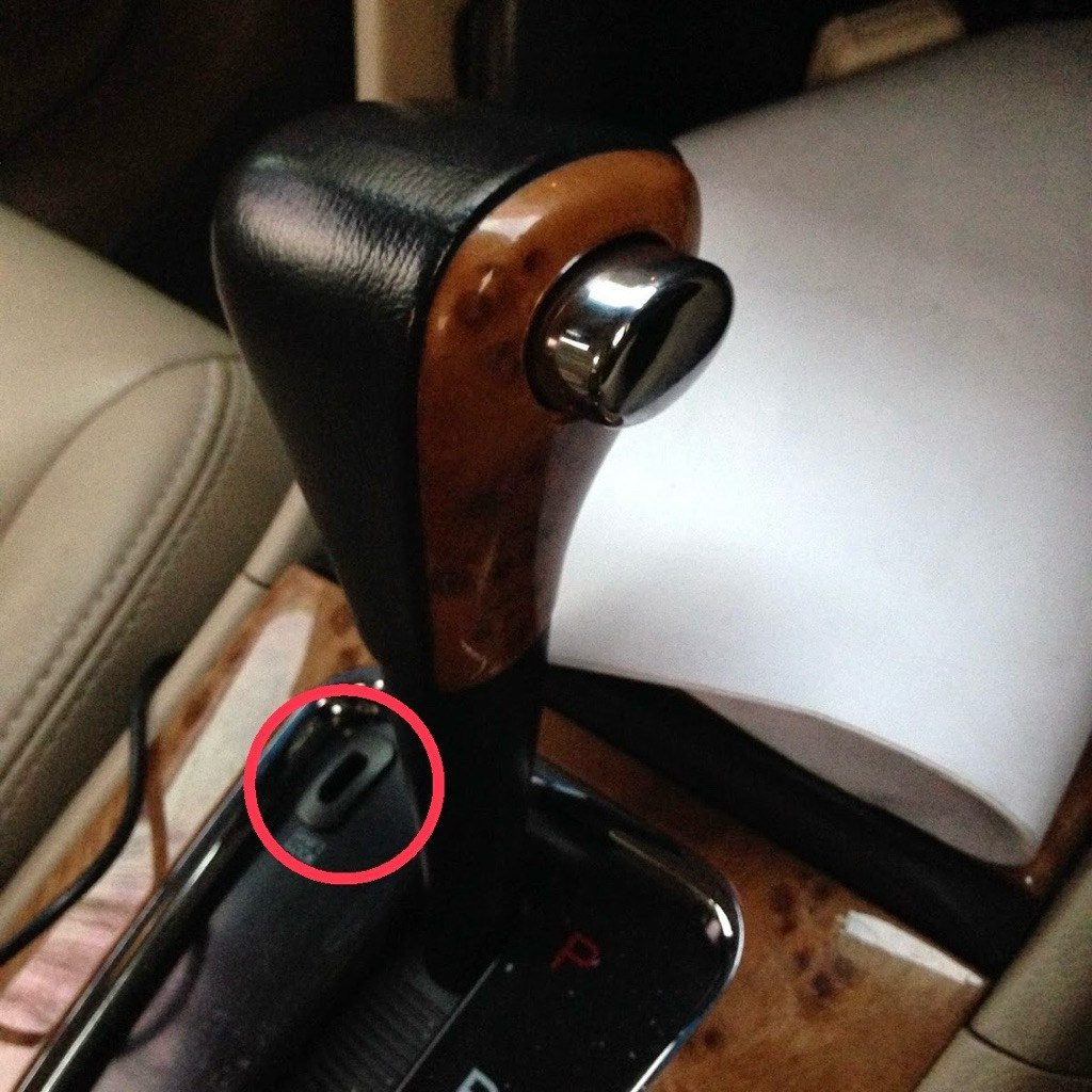 อะไหล่แท้ศูนย์ ฝาปิดคันเกียร์ SHIFT LOCK ACCORD G7 2003-2007 (UN-54716-SDC-T01)