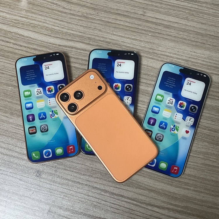 Exhibition 1:1 ColorScreen Dummyphone Mobile Phone Plastic Model For 17 pro max 17promax 17pro Props