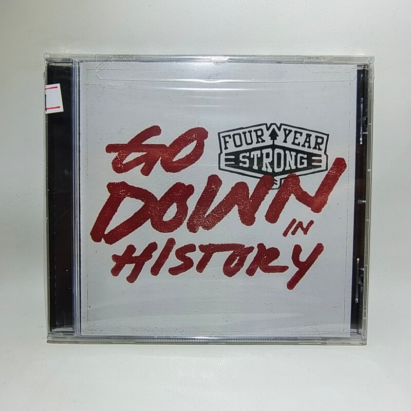 (ใหม่เอี่ยม ) Four Year Strong jia20