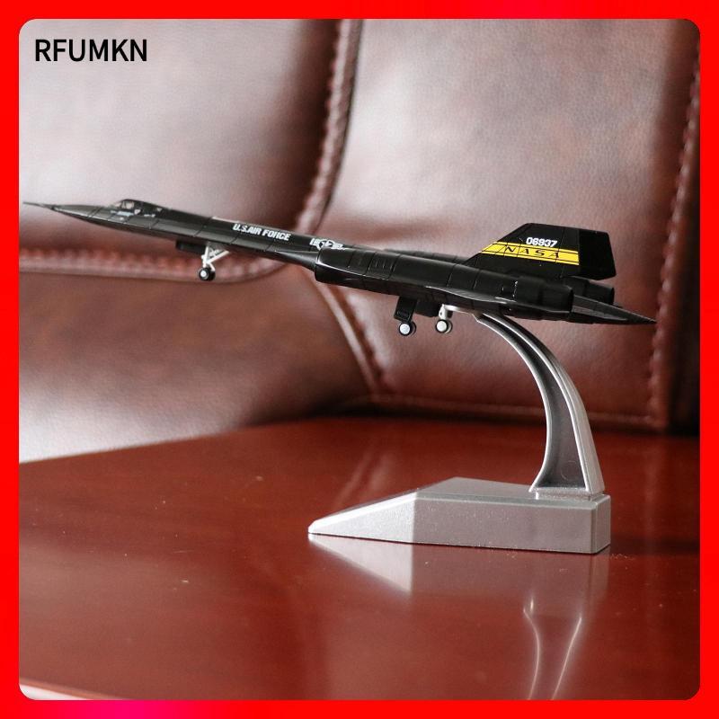 [rfumkn] 1:144 SR-71A Blackbird Reconnaissance Plane Diecast Model Home Desk Ornament