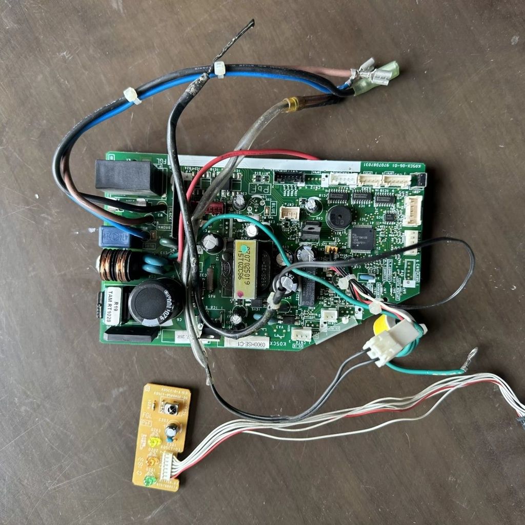 แผงวงจร/เมนบอร์ดแอร์ Fujitsu รหัส 9707087031, K05CX-06-01, 0900HSE-C1