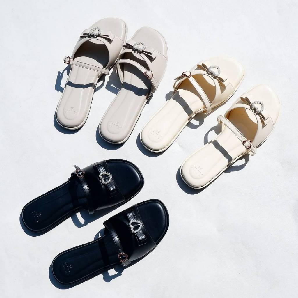 **มีส่งด่วน**25twentyfives - รุ่น ฟริ้ง รองเท้าแตะสายไขว้หัวใจ ใส่นุ่ม ลุคคุณหนู