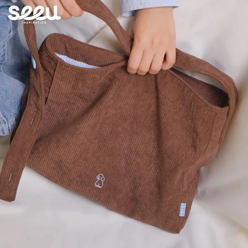 Seu 丨 Seaside Kafka Corduroy Bag Large Capacity Commuter Tote Bag Simple Fashion Adjustable Shoulder