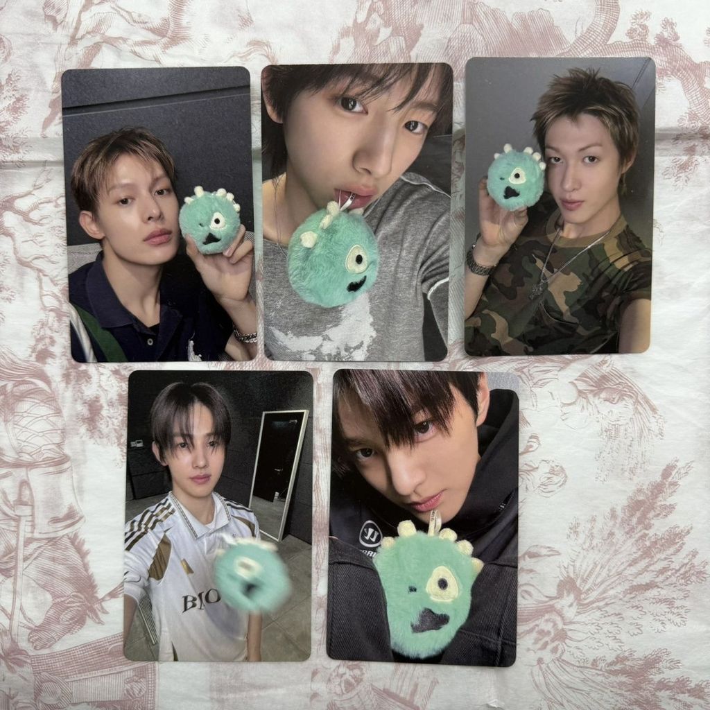 Cortis Hoof Debut Merchanted ball ตุ๊กตาเวอร์ชั่น CORTIS Photocard
