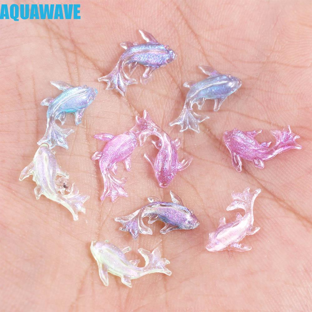AQUAWAVE ปลาทองเรซิ่น Figurine งานฝีมือ DIY เล็บ 3D สีสันสมุดภาพงานแต่งงาน Applique การ์ตูนปลาทอง Rhinestones DIY เครื่องประดับ DIY สมุดภาพ