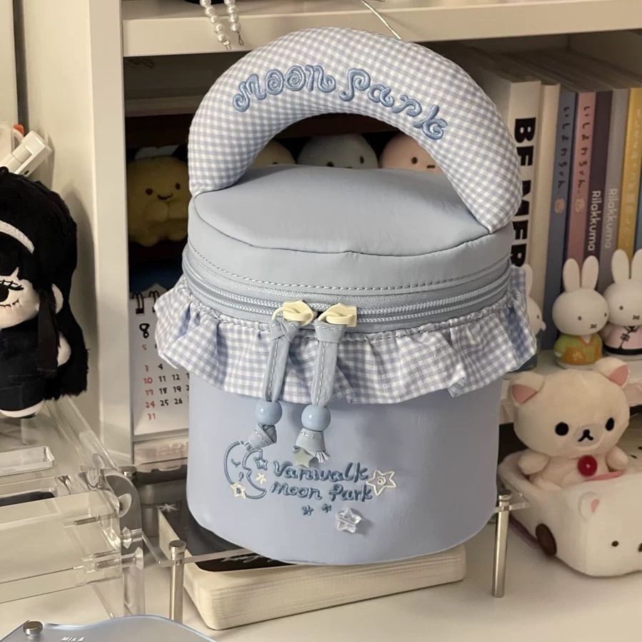 [พื้นที่แกะกล่อง] High-Appearance Stand-Up Cosmetic Bag Portable Bucket Bag Portable Storage Bag Mul