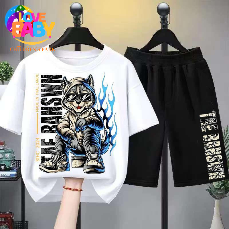 COD lo9  เสื้อยืดเด็ก  ชุดเซทเต้บ้านสวน เทพเจ้าแห่งเครื่องปีศาจ Clothing+K22（ชุดเสื้อยืดและกางเกงสั้นเด็ก）New เสื้อผ้าเด