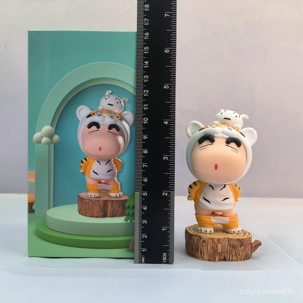 Crayon Shin-Chan COS ปีเสือ Shin-Chan Tiger Shin-Chan รุ่น Q Nohara Shinnosuke ชนิดบรรจุกล่องรูป Fi