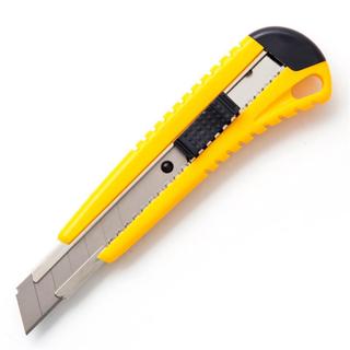 ONE มีดคัตเตอร์ รุ่น SX70D สีเหลือง-ดำ ขนาด 18 มม.