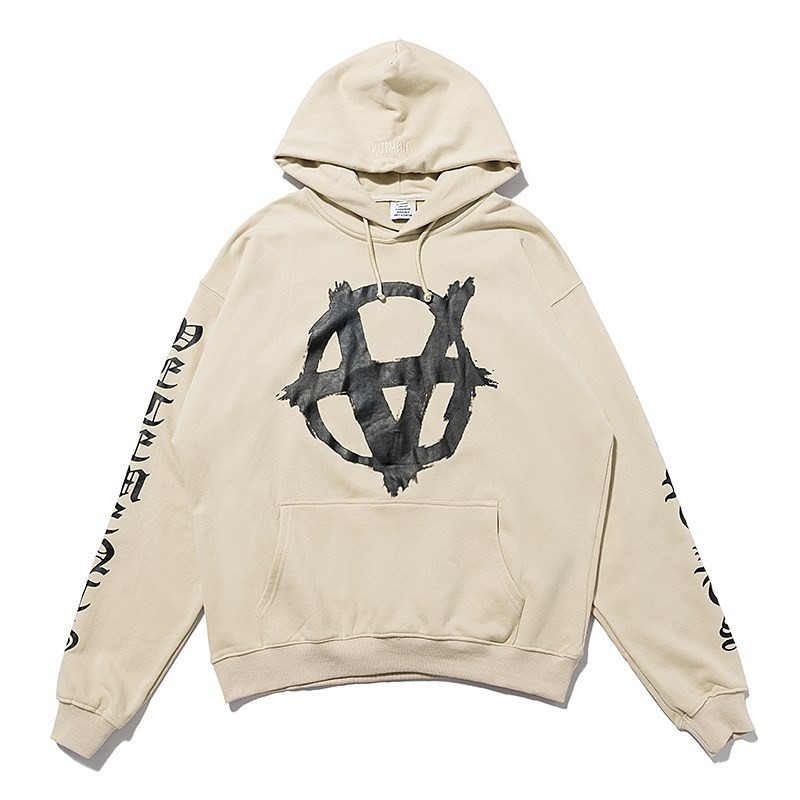 เสื้อสเวตเตอร์ปักลายตัวอักษร VTM ลาย High Street VTM มีฮู้ด