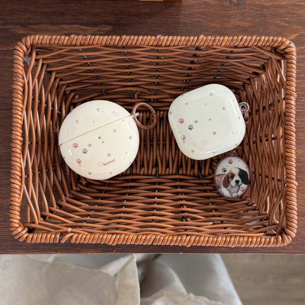 Beige Star Dog Paw พิมพ์พวงกุญแจหูฟังสําหรับ Samsung Galaxy Buds 2 3 4 Pro Live FE Core กรณีชุดหูฟังนุ่มฝาครอบป้องกัน