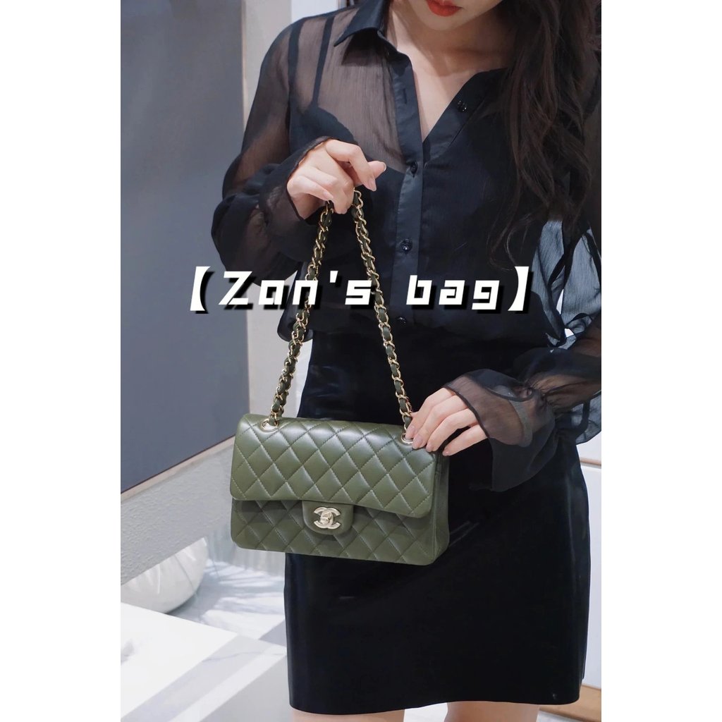 กระเป๋าชาเนล สีโอลิฟกรีน (คิวบัน กรีน) หนังแกะ มีหัวเข็มขัดสีทอง
