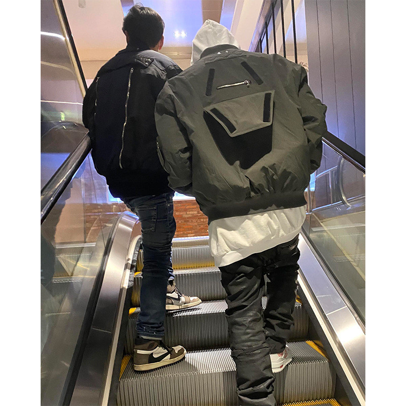 EV7J undermycarvibe Multi-pocket Functional ชาย Bomber Jacket หลวม MA1 สั้นผ้าฝ้ายเบาะ Street