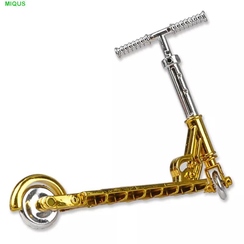 MIQUS Mini Scooter ของเล่นเพื่อการศึกษาจําลองของเล่น Fingerboard จักรยานนิ้วเด็ก Mini Finger Scooter