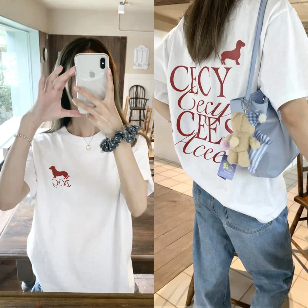 Luvoro (ผ้าฝ้าย 100%) 2026รุ่นใหม่ สุนัขพันธุ์ดัชชุนและลายตัวอักษร เสื้อยืด Cotton oversize T-shirt unisex ลาย เนื้อผ้านุ่มระบายอากาศดี แขนสั้น ใส่สบายสีดำและสีขาว เสื้อยืดทูโทน เสื้อยืดแขนสั้น C2821