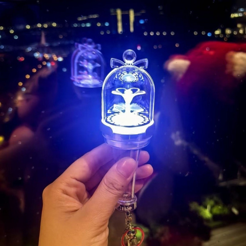 Kpop ILLIT Mini Lightstick พวงกุญแจ Wonohee Minju คอนเสิร์ตเรืองแสง Stick พวงกุญแจจี้